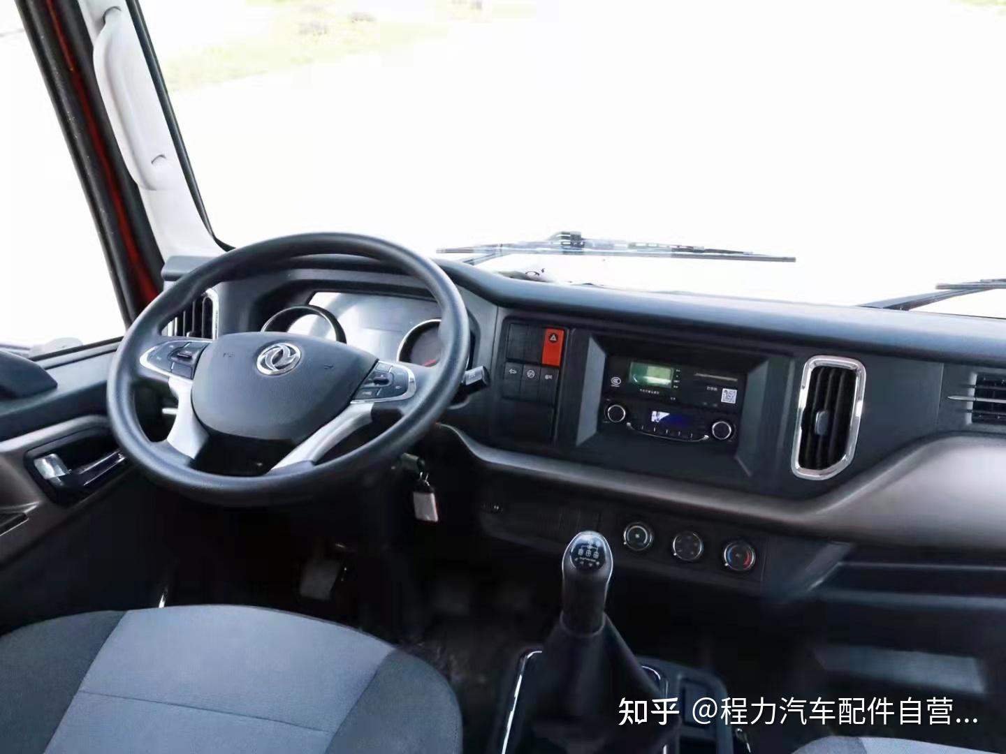 东风华神dv3小三轴平板车拉150挖机拖板车不超重