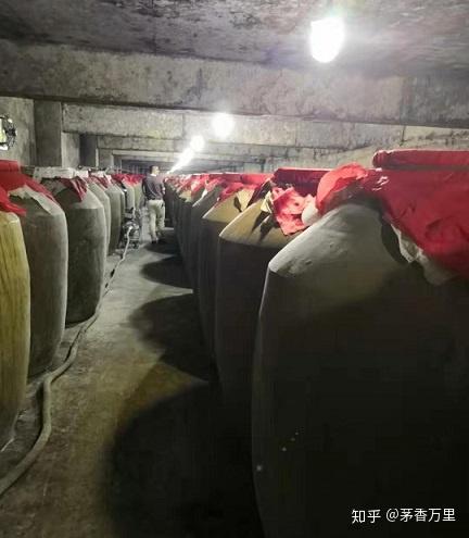 过年了,送什么白酒好,100元到200之间的,好喝