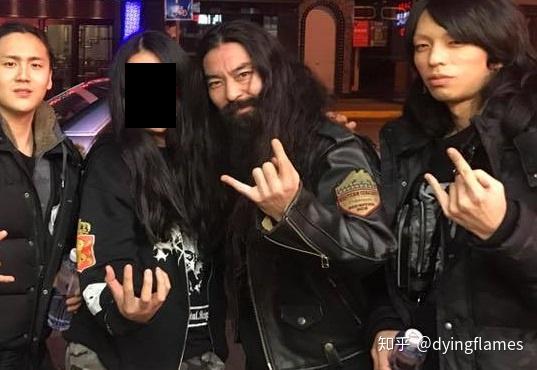 如何评价日本兀突骨乐队的三个乐手