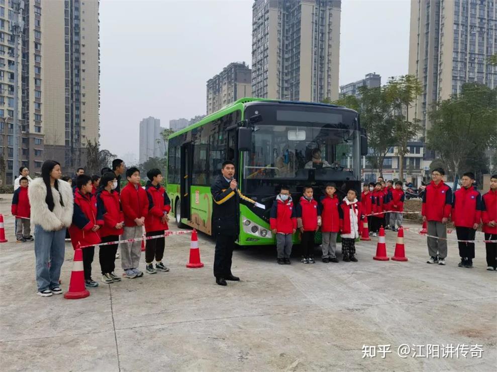 自贡市龙湖实验学校图片