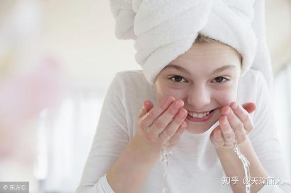 化妆品行业论坛_化妆品与健康的论文_凯里品尚化妆学校