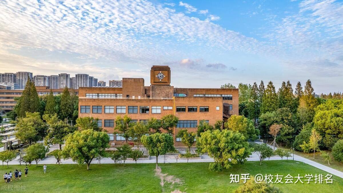 东华大学体育单招录取名单_2024年东华大学体育部录取分数线（2024各省份录取分数线及位次排名）_华东体育学院的分数线