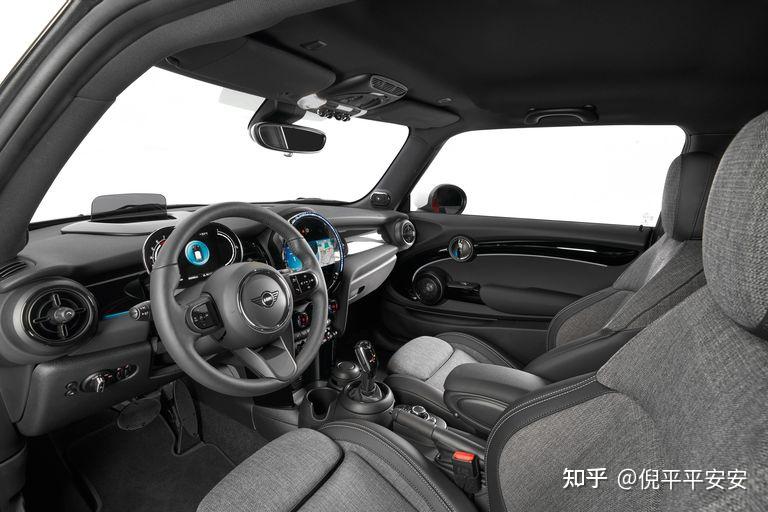 宝马minicooperjcw官方图片2022款新车上市喜欢吗