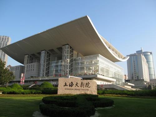 1,上海大剧院上海地区02场馆地址:东城区东直门南大街14号;北京保利