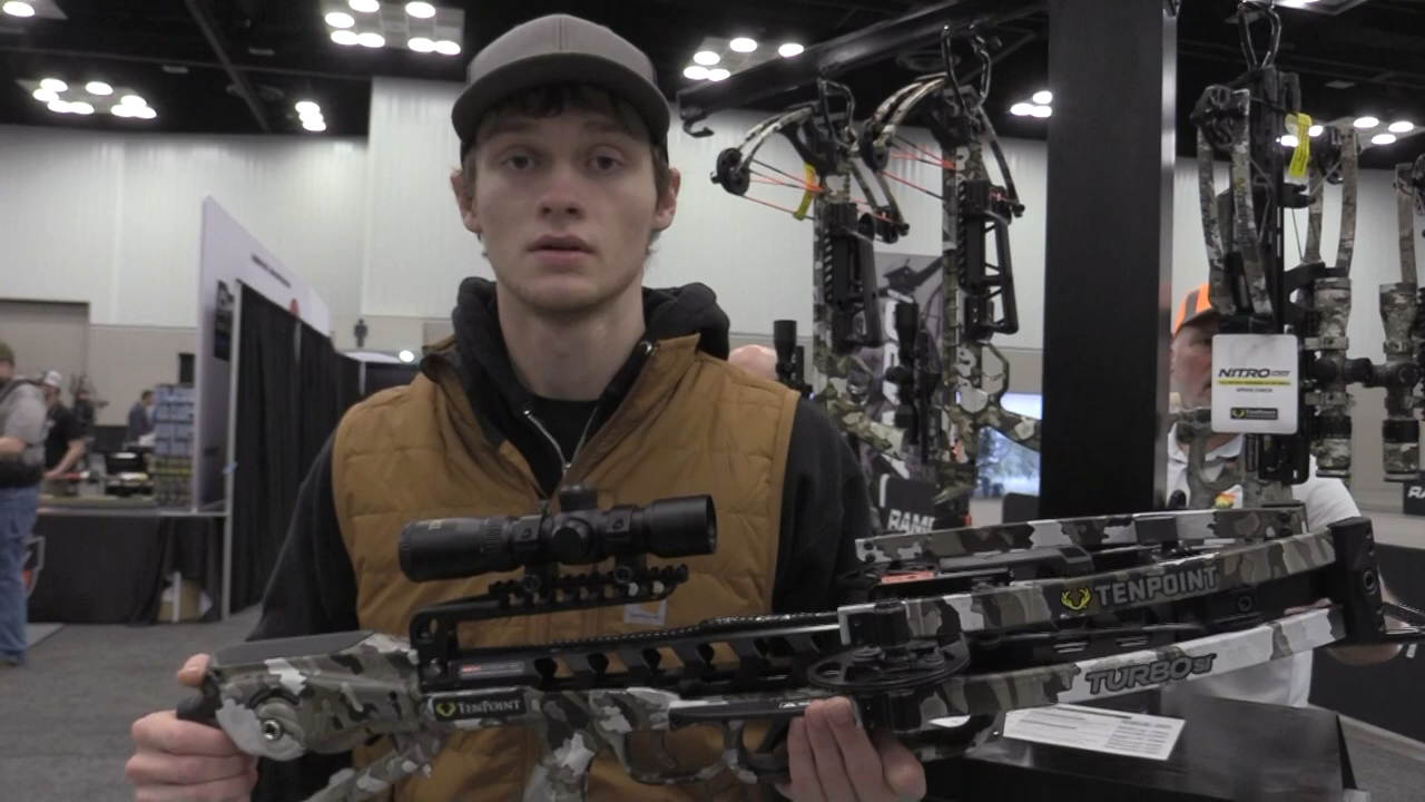 国外十字弩合法拍摄pse僵尸猎手蝰蛇ss山猫120修罗140反曲弩