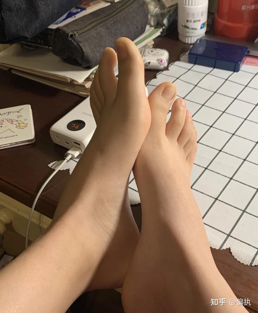 颜值不错的女生有脚臭是种怎样的一种体验