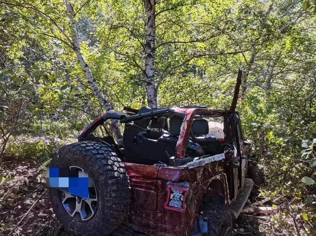 潍坊润华jeep寒亭店举办自驾游,一辆牧马人被曝翻车致2人死亡3人重伤