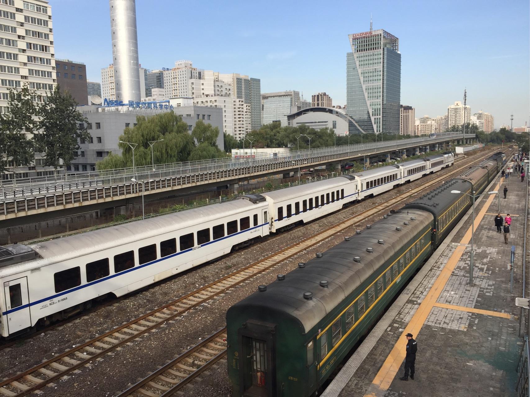 【北京地铁】昌平线早高峰期间不停站列车通过合集_哔哩哔哩_bilibili