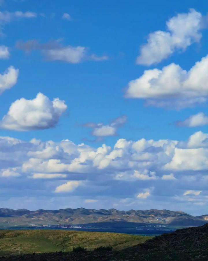 v2-046e2cfe8700db933acb15b1c8b424e9_720w