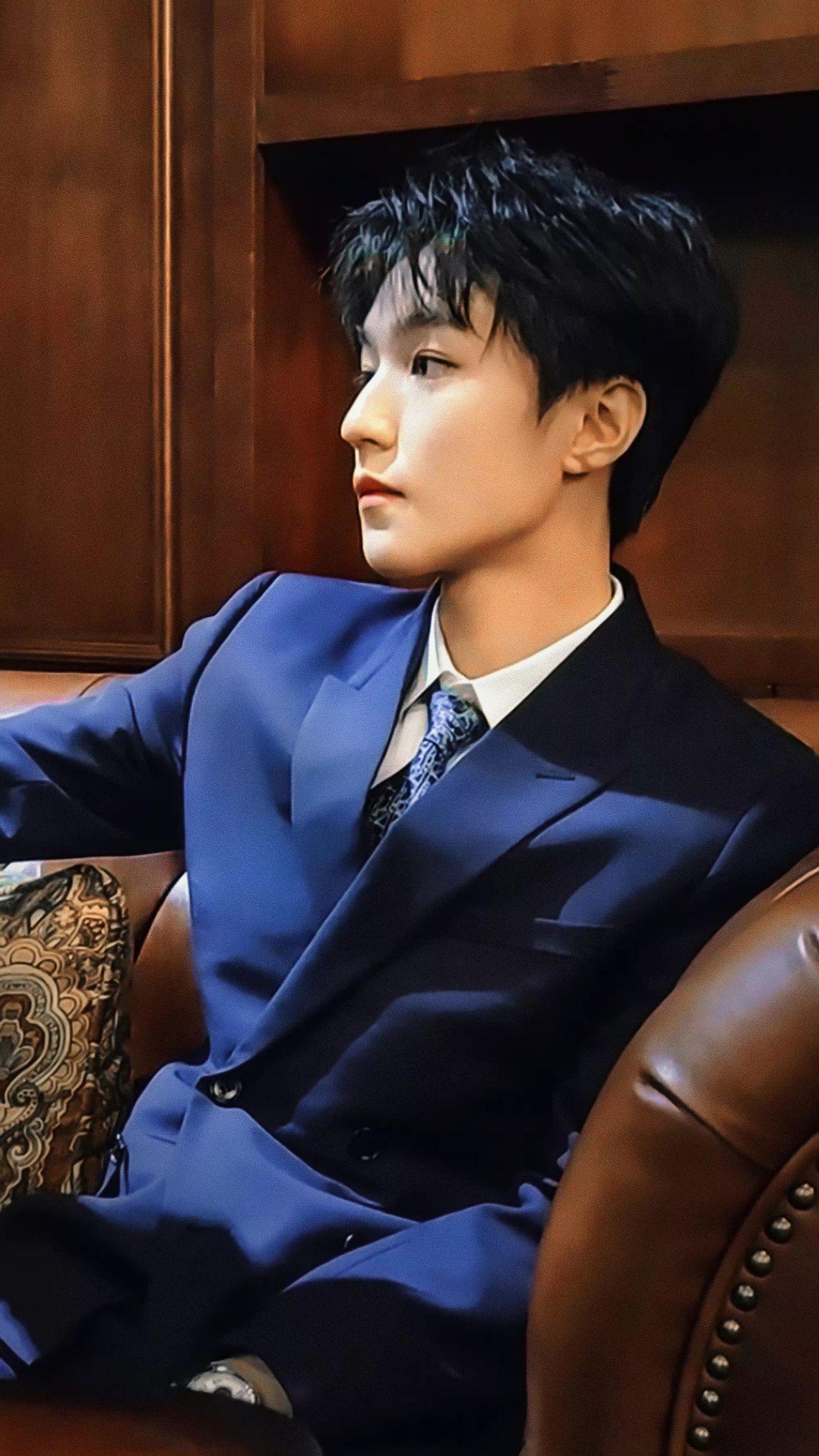 王俊凯的颜值在内娱男明星里是顶级神颜吗? - 知乎