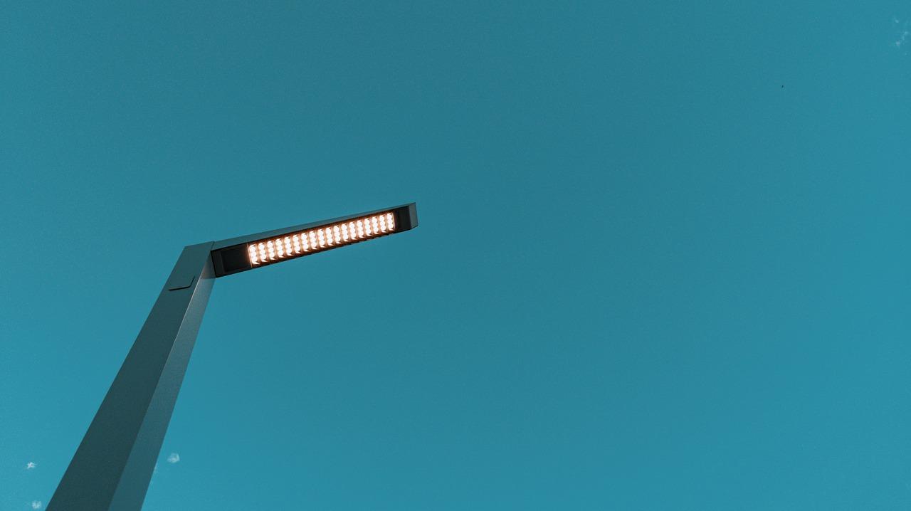 手电筒一直闪什么情况