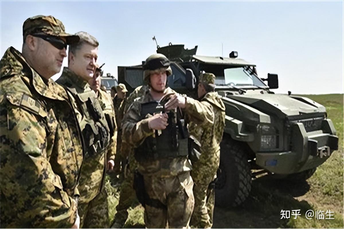 俄乌局势紧张 顿巴斯前线乌克兰军人严阵以待-搜狐大视野-搜狐新闻