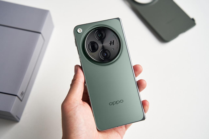 为手机行业争光oppo折叠屏与复兴号等一同入选中国科创新名片