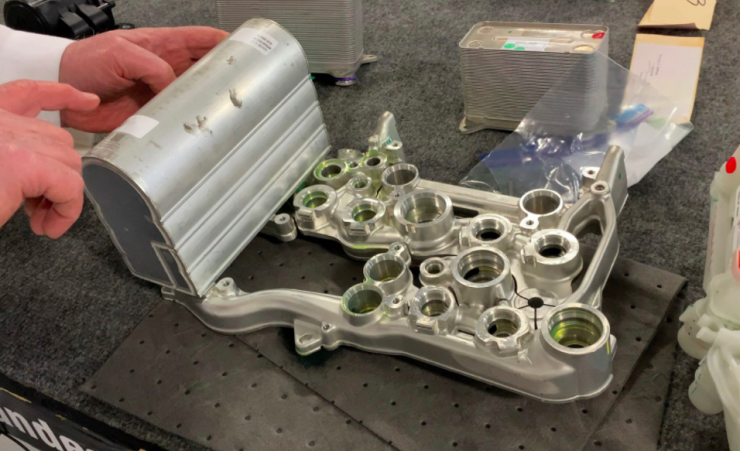 特斯拉model y热管总成介绍 - 硬件篇