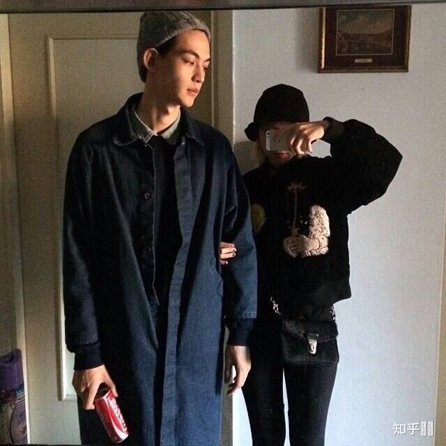 唐晓天现在有女朋友吗另外求以前和wawa的照片