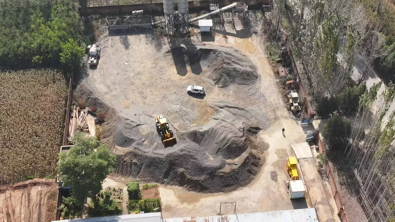 原平苏龙口镇北王就村口旁石料厂污染环境 村民盼还一方洁净(图2)