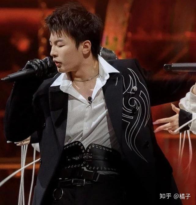 2020中国新说唱李佳隆夺冠,吴亦凡宣布告别新说唱,你期待的夏天也许不