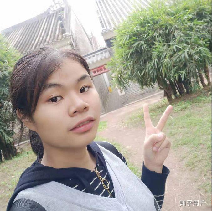 嘴唇大,厚看起来很丑嘛?