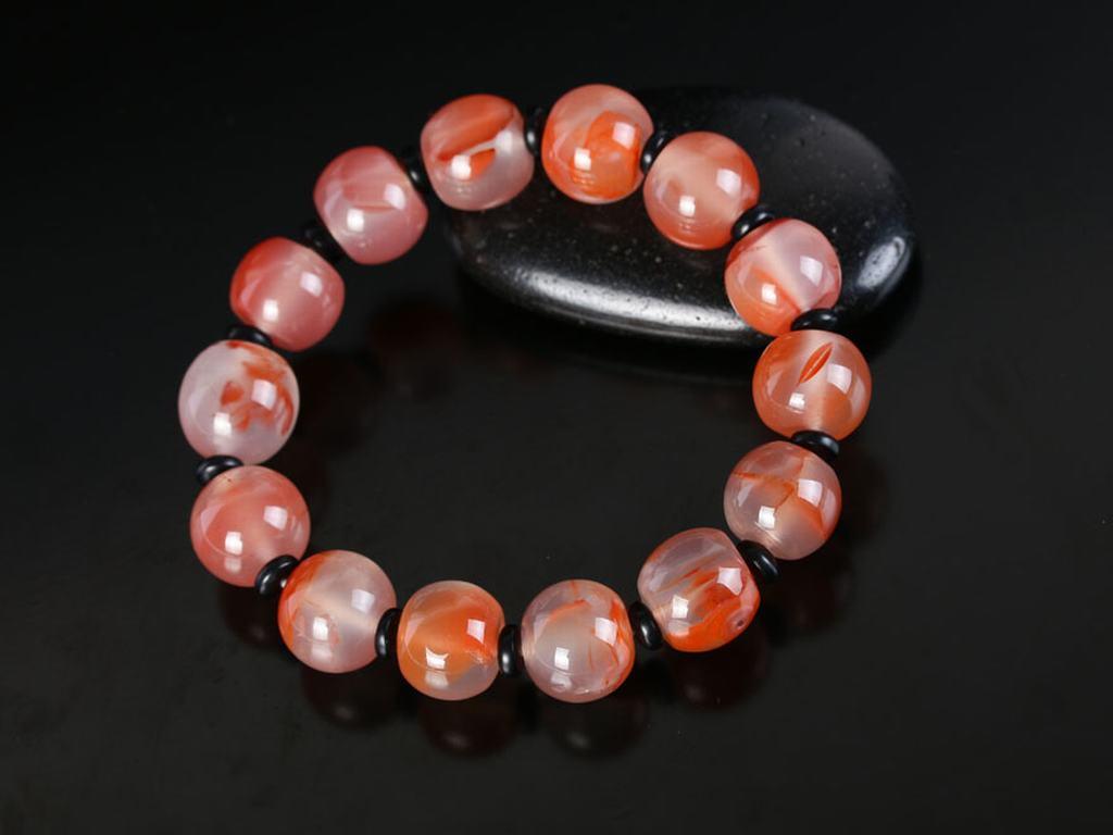 什么是南红玛瑙冻料凉山南红玛瑙的特征是什么