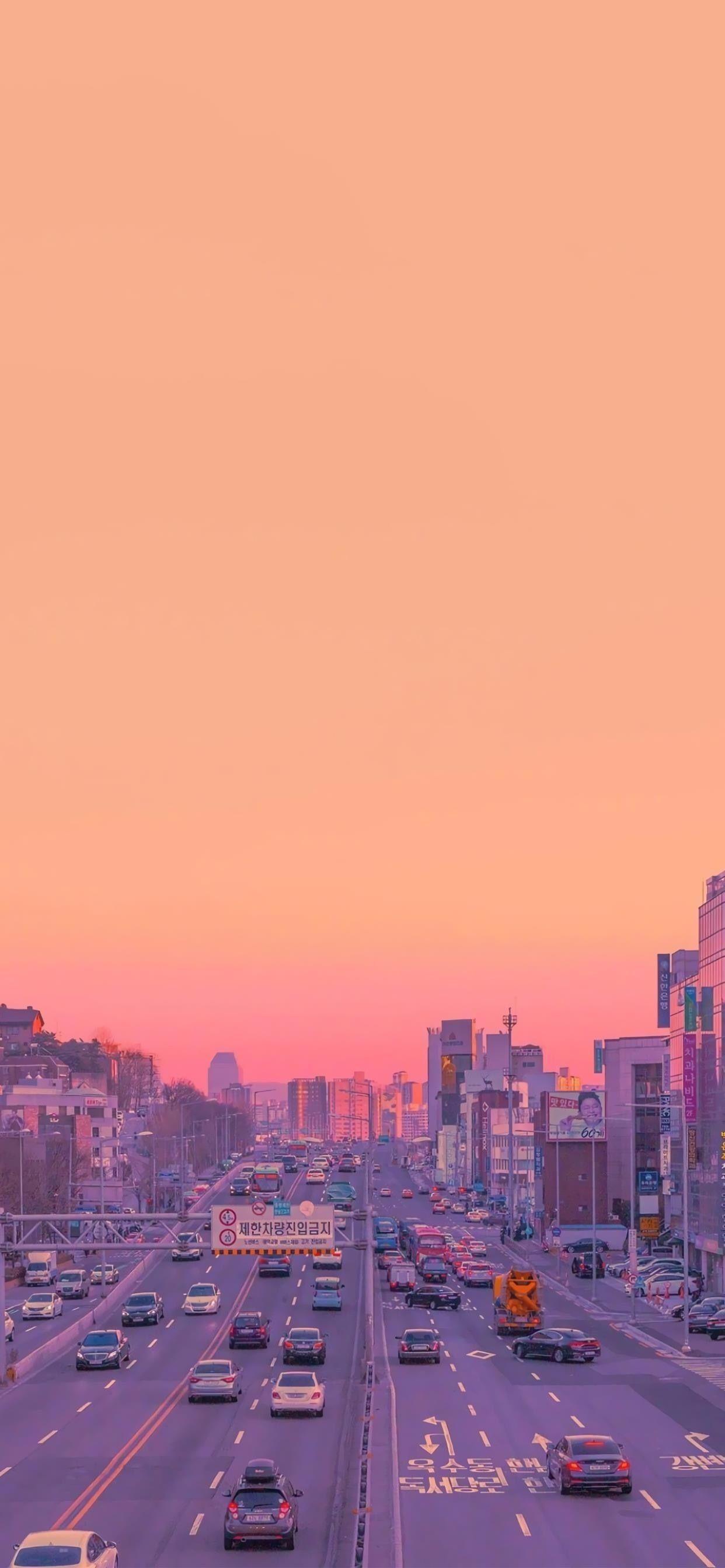 请问大家有没有类似这样的半屏壁纸? - 知乎