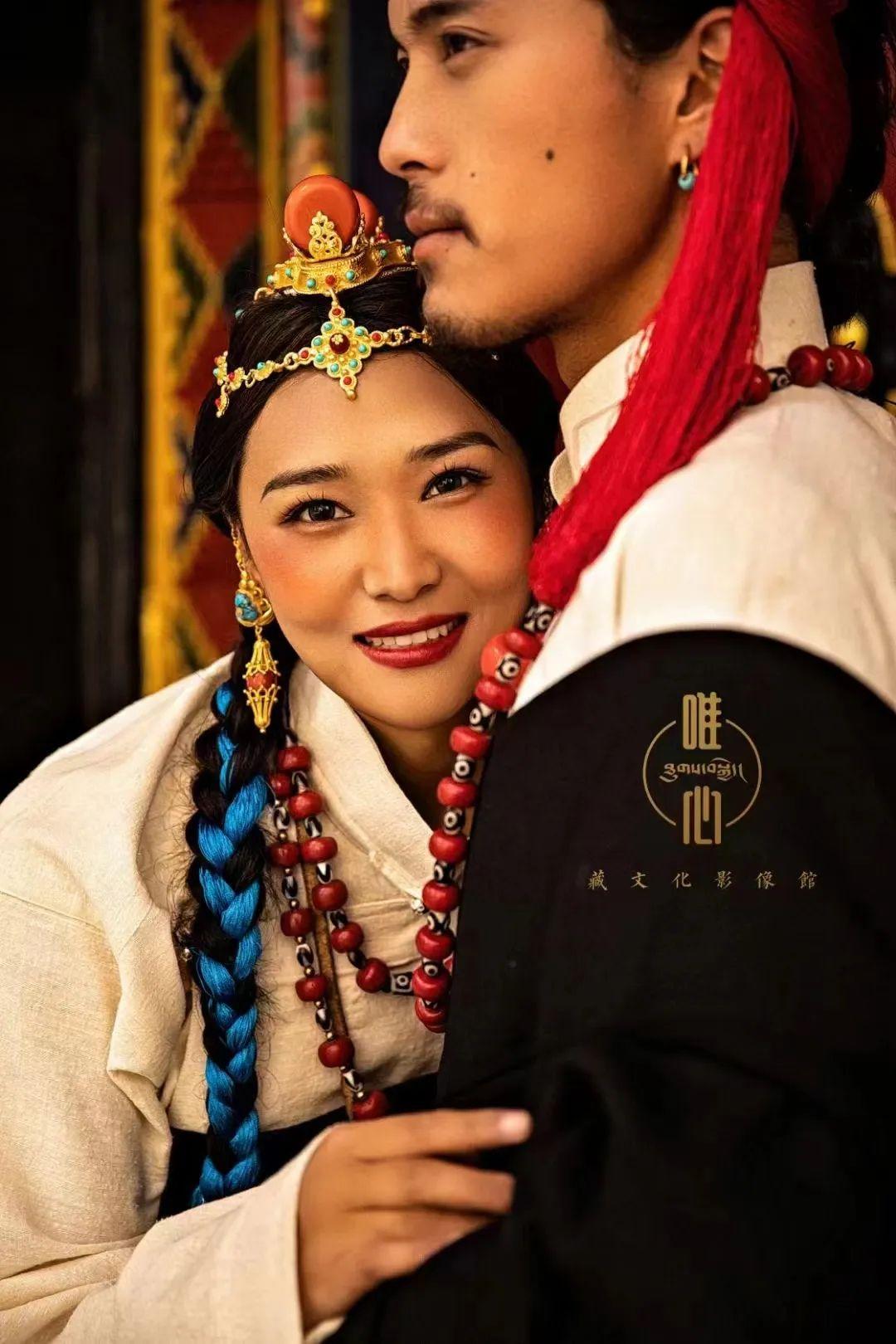 西藏美女摄影：这是我梦寐以求的藏式写真，纯洁如水胜明星