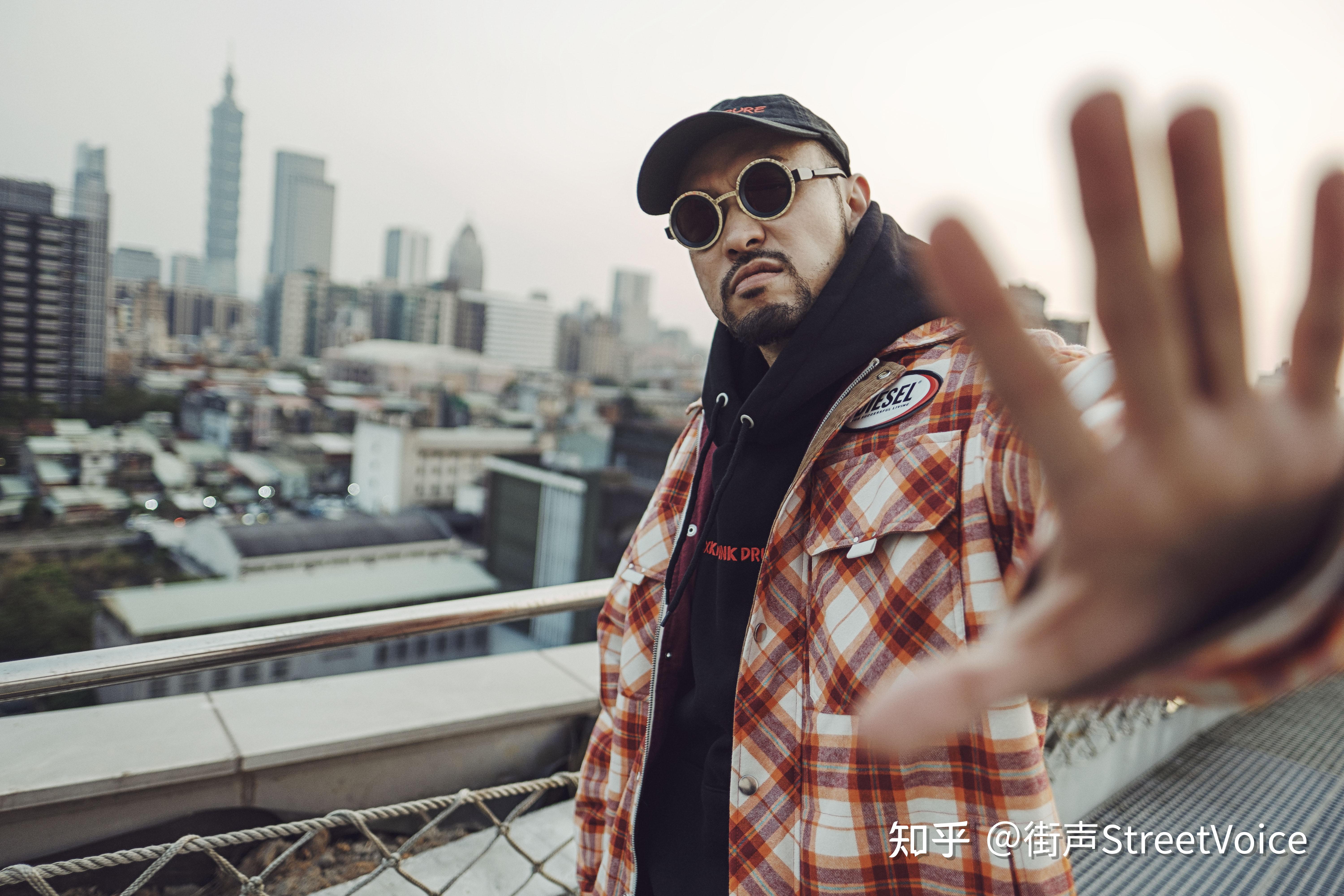 如果mc hotdog热狗说:他们都不是rapper… - 知乎