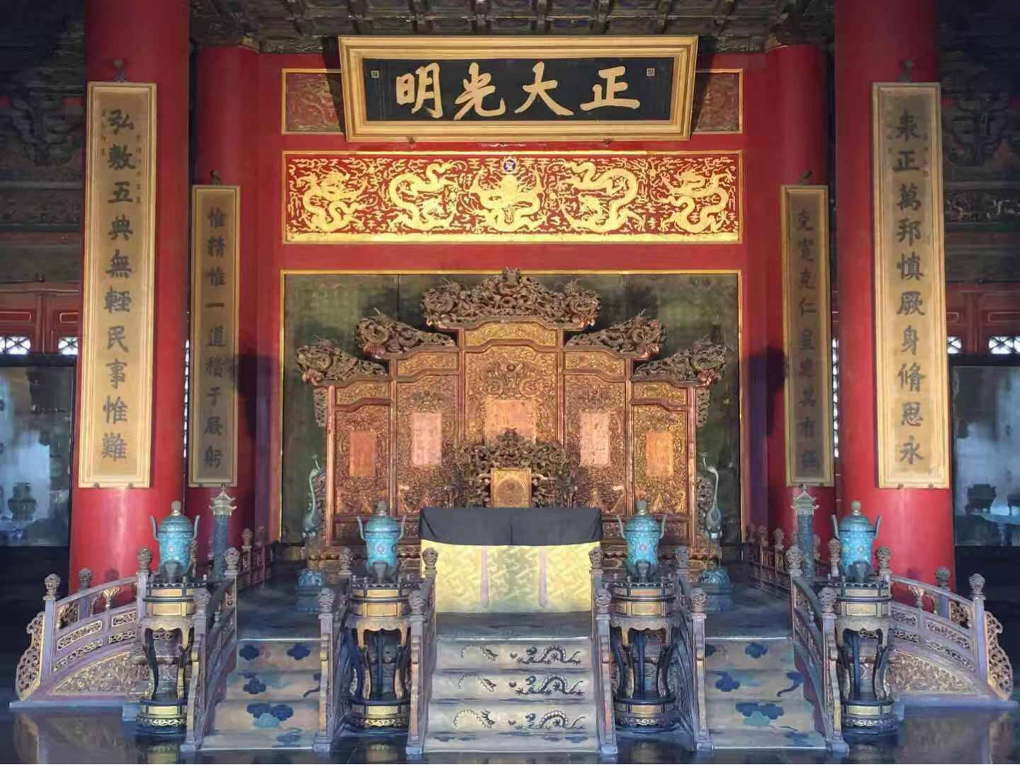 【携程攻略】北京坤宁宫景点,穿过故宫中轴线的交泰殿便是坤宁宫，是皇帝举行大婚时的寝宫，也曾作…