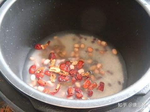 电饭煲煮粥溢出来咋办