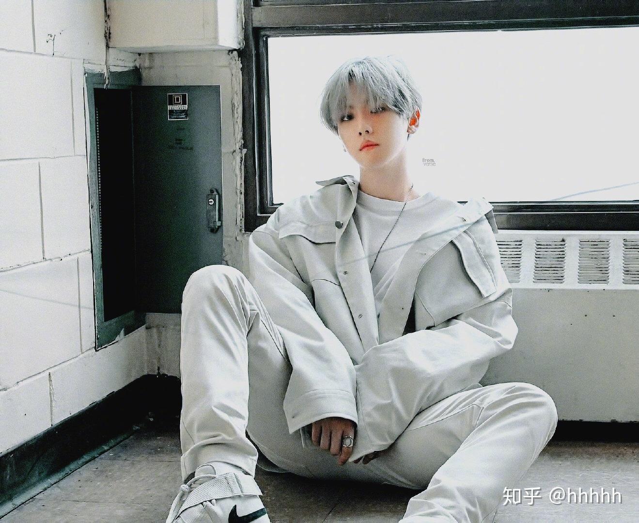 有没有边伯贤solo1时的好看图片?