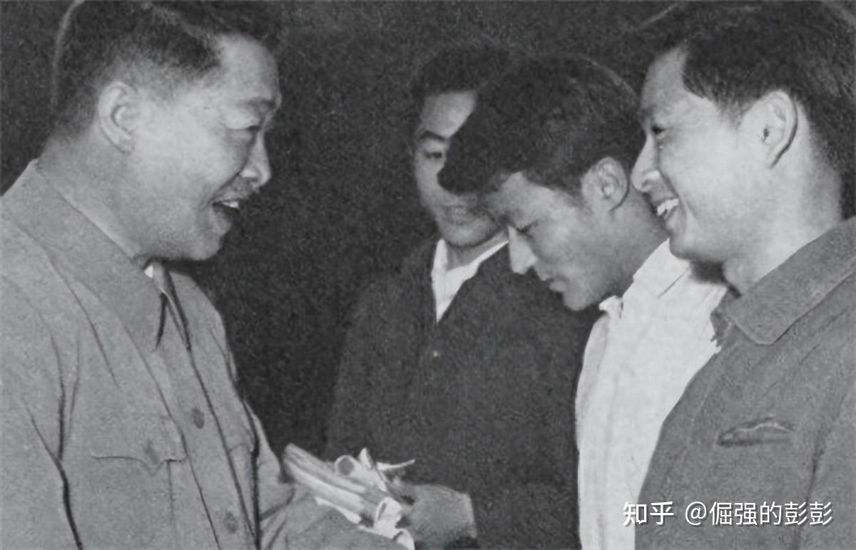 贺龙再次来找北京市长彭真,彭:老总,别来了,我都快被你逼疯了 - 知乎