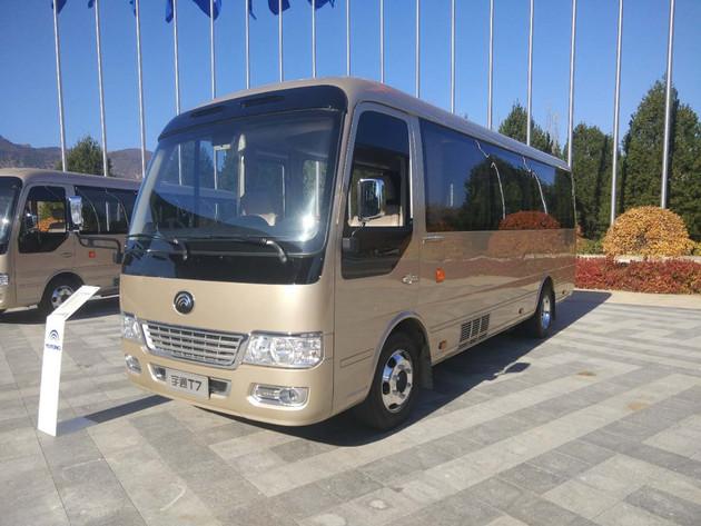 宇通t735t汽油版正式上市售价48587858万元推3款车型