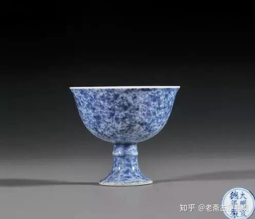 不骄不躁的瓷器—— “洒蓝釉” - 知乎