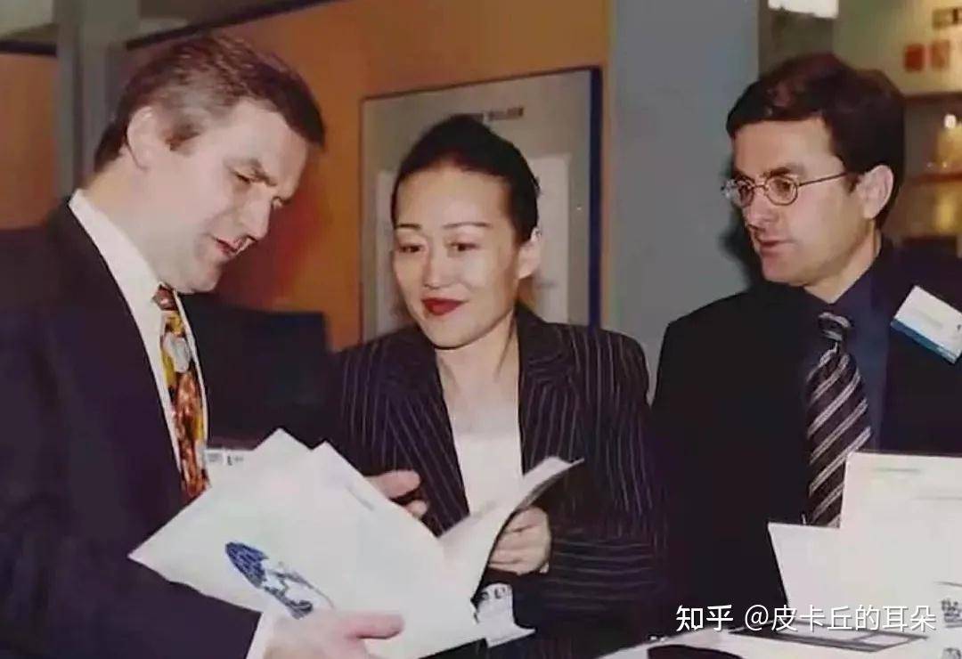 她叫刘明明,福伊特总裁决定不了的事情,直接走去董事会谈判.