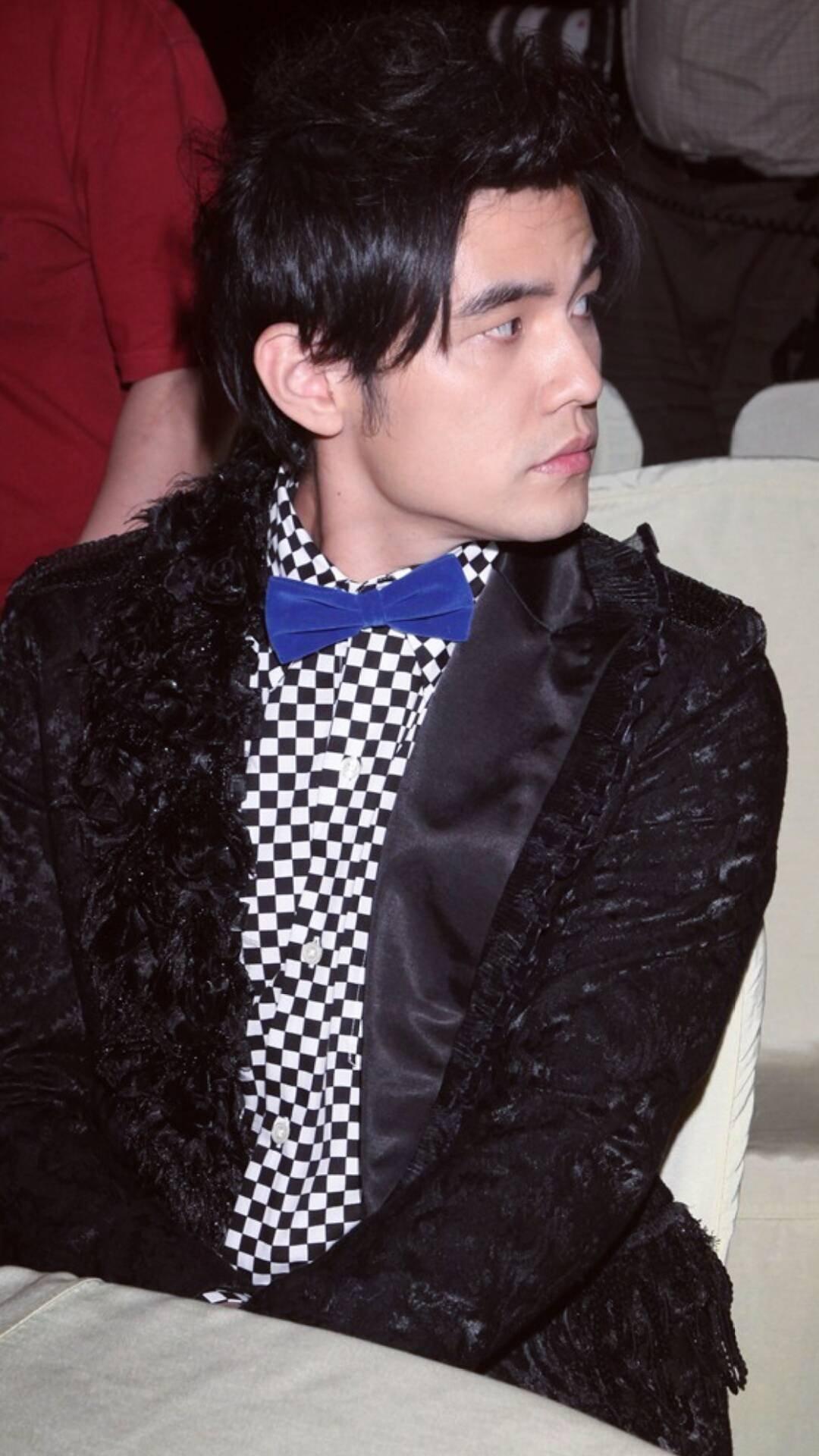 大家有没有周杰伦早期留狼尾的照片? - 知乎