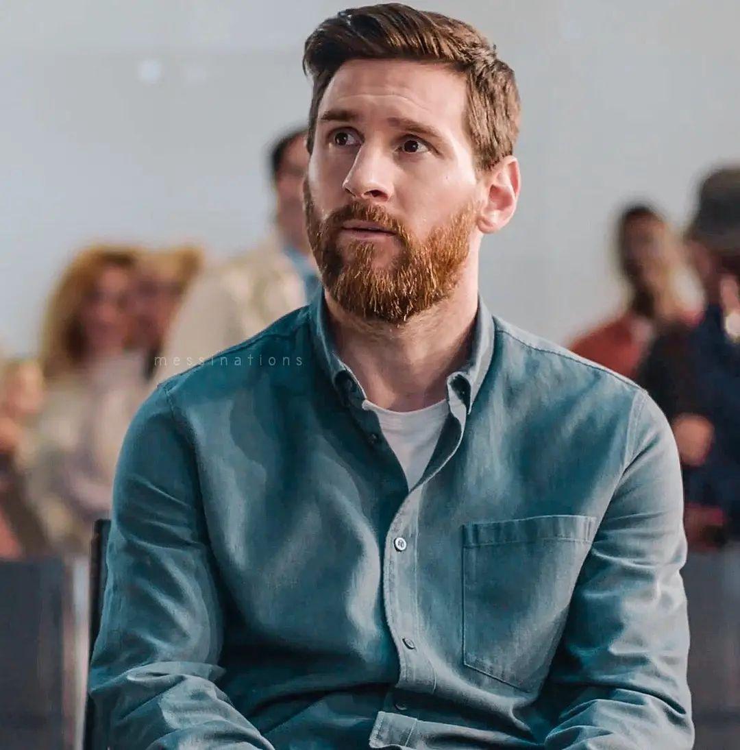 2019金球奖得主揭晓梅西获得个人第六座金球奖这对于梅西和巴萨意味着