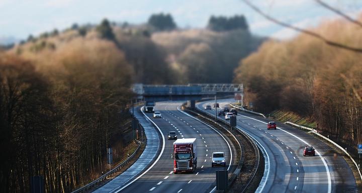 高速路肩图片大全(高速公路路肩图片)-鳌游汽车 | 汽车零配件_新能源