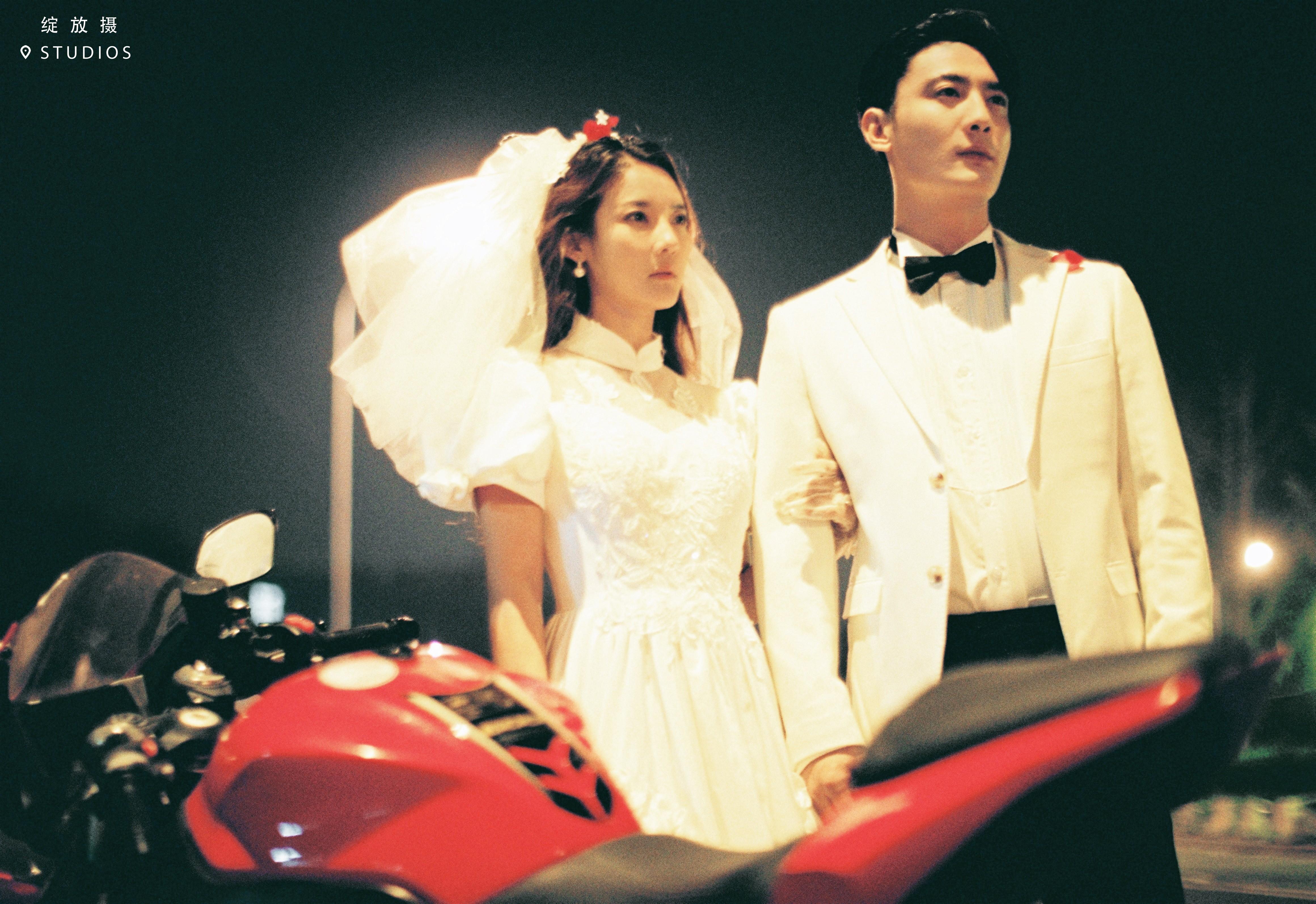 有没有《天若有情》同款婚纱照?