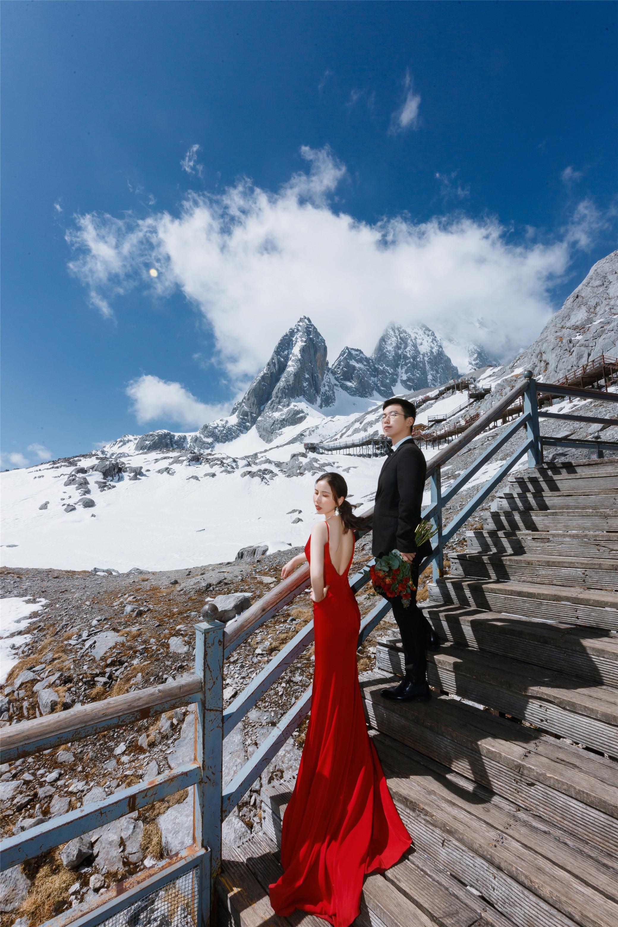 分享一下真实顾客的丽江婚纱照网友都说好看