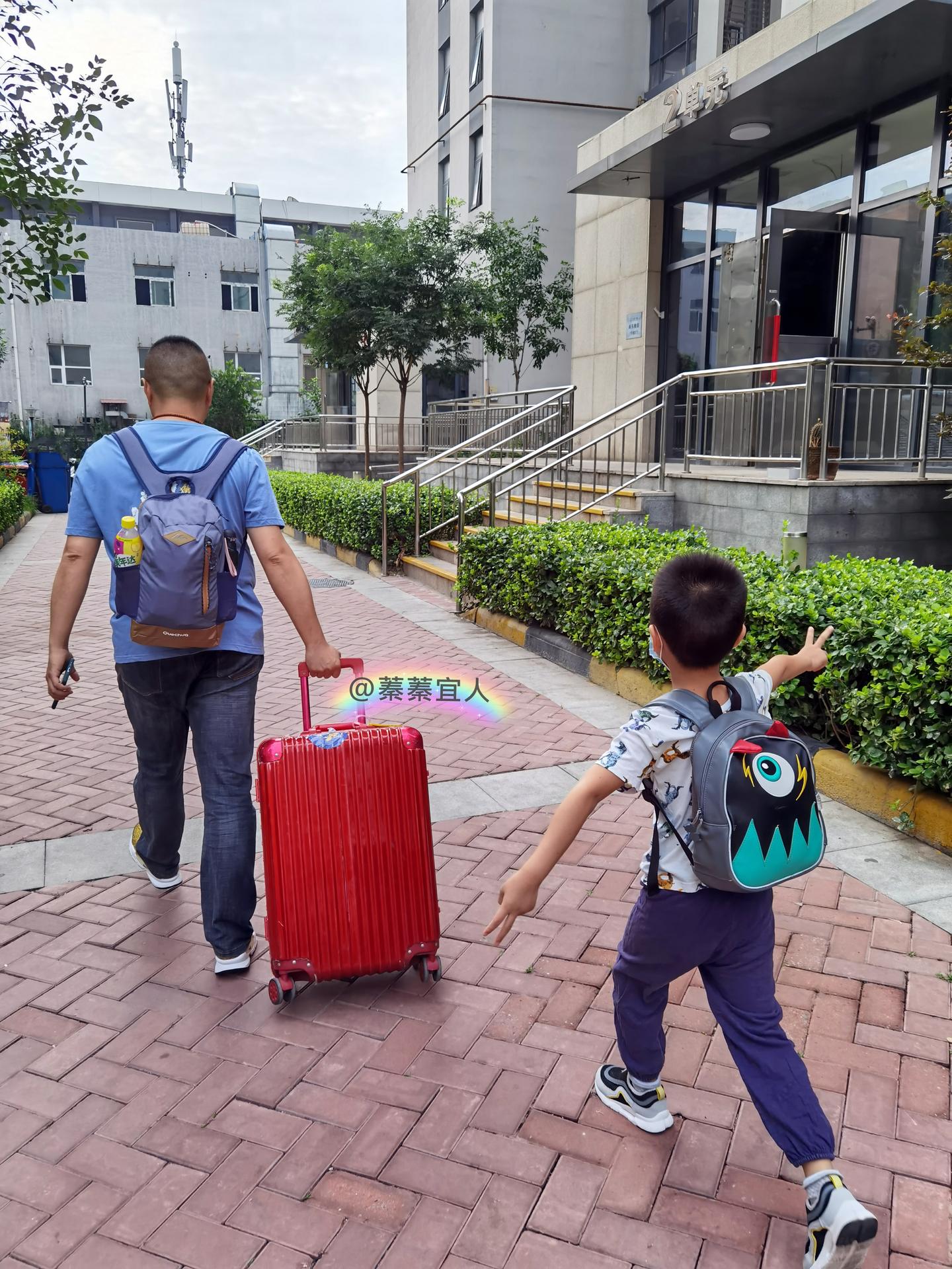 小孩子怎么办旅游年卡 v2-069c0d9ff4e054c3b140664799baf02c_1440w.jpg?source=172ae18b