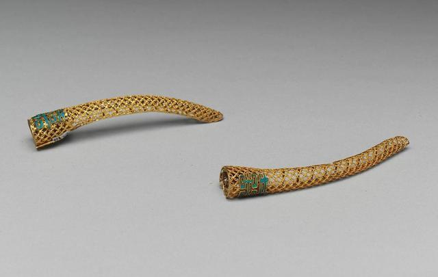 清 双喜镂空金钱纹镀金指甲套