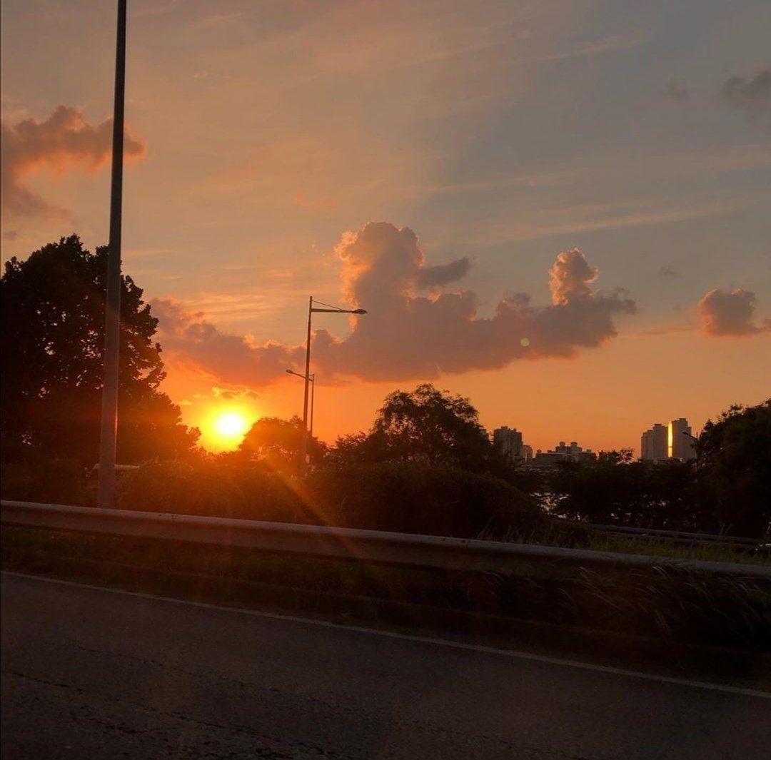 有什么小众又惊艳的微信状态背景图吗