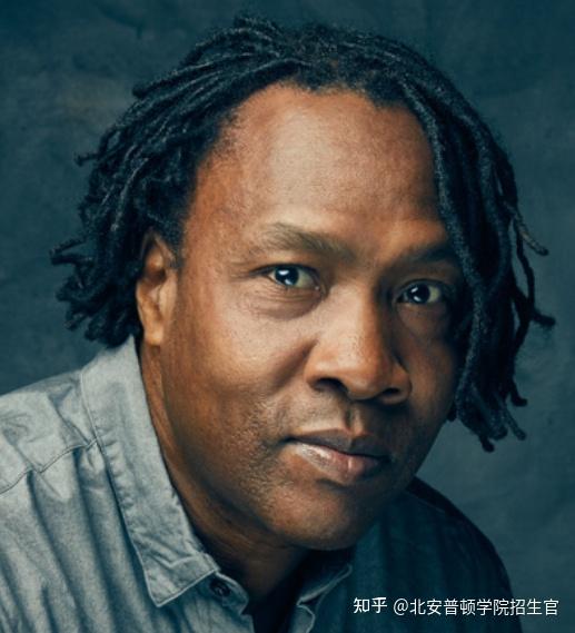 从ncc毕业的著名导演罗杰·罗斯·威廉姆斯(roger ross williams)就是