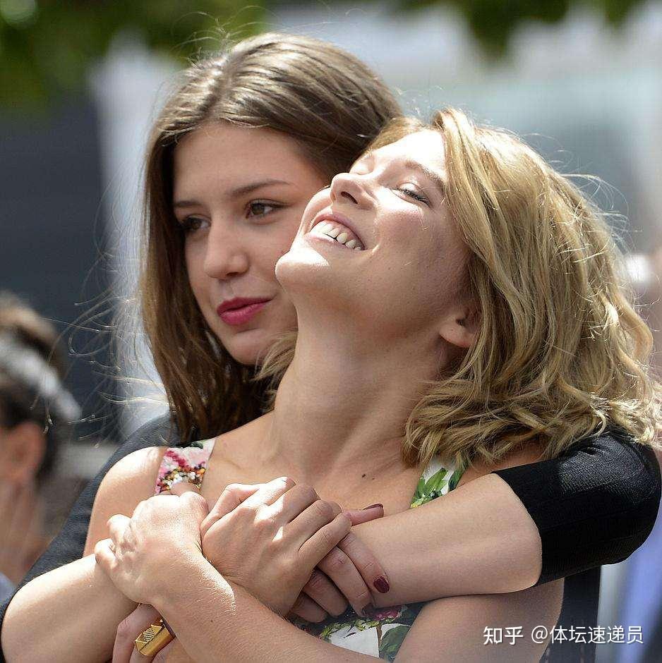 走进法国天体沙滩男女都光身子穿衣服是另类您敢去吗