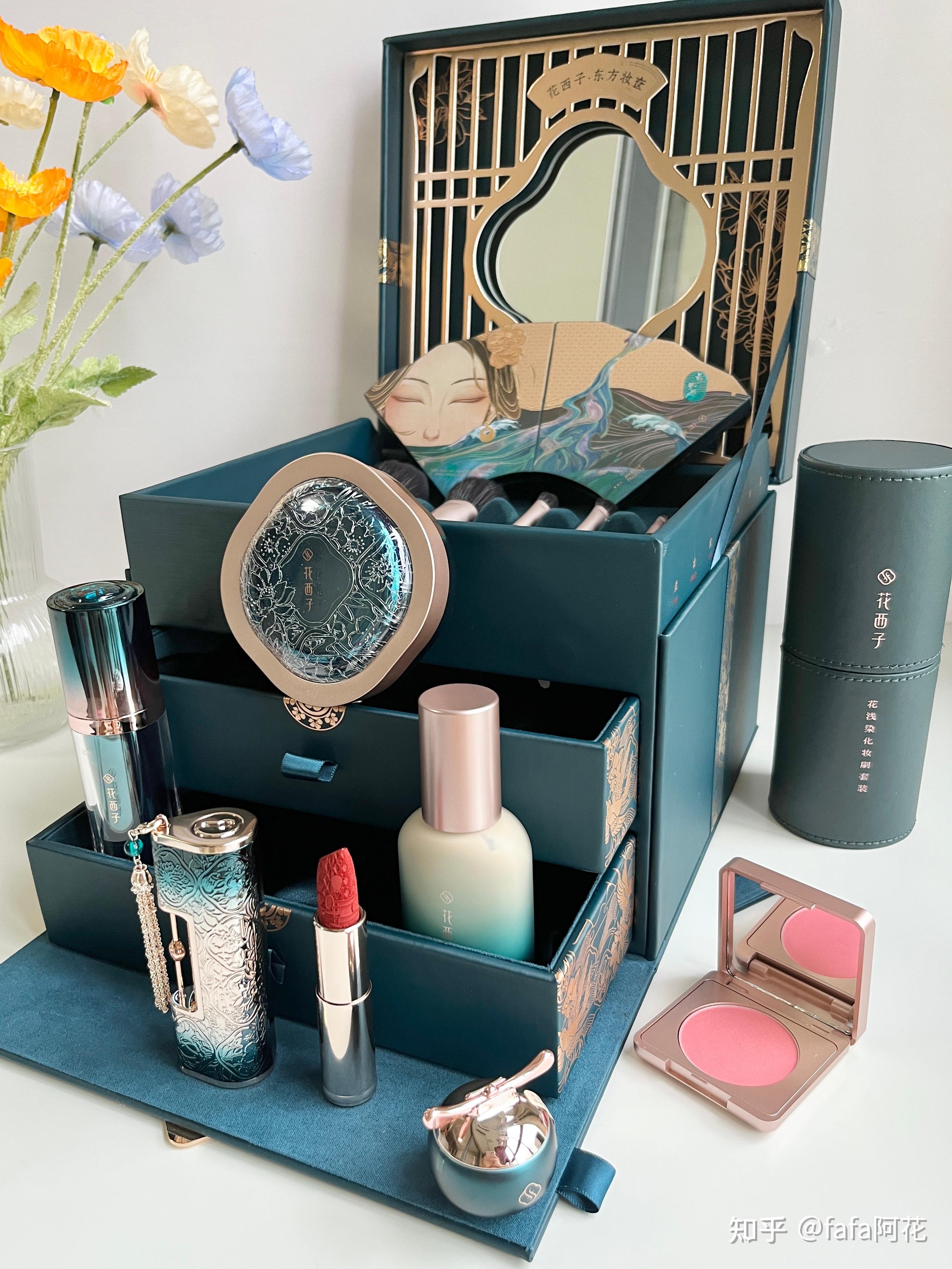 3,花西子东方妆奁1314版