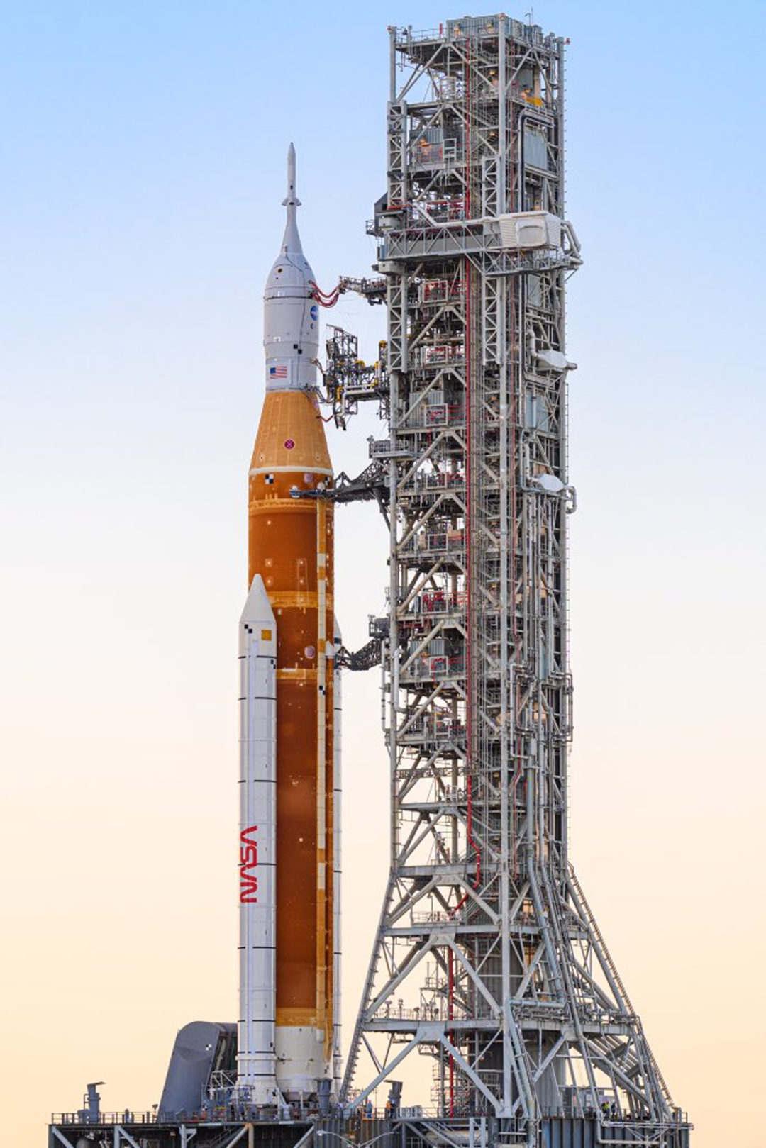 为何其它国家还没搞出与土星五号性能相当的火箭?