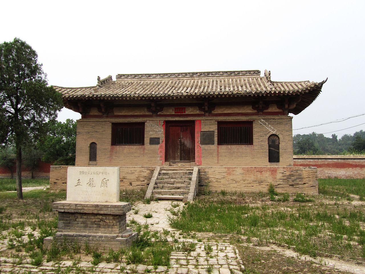 为什么两张不同时代的五台山南禅寺大殿照片区别如此大?发生了什么?
