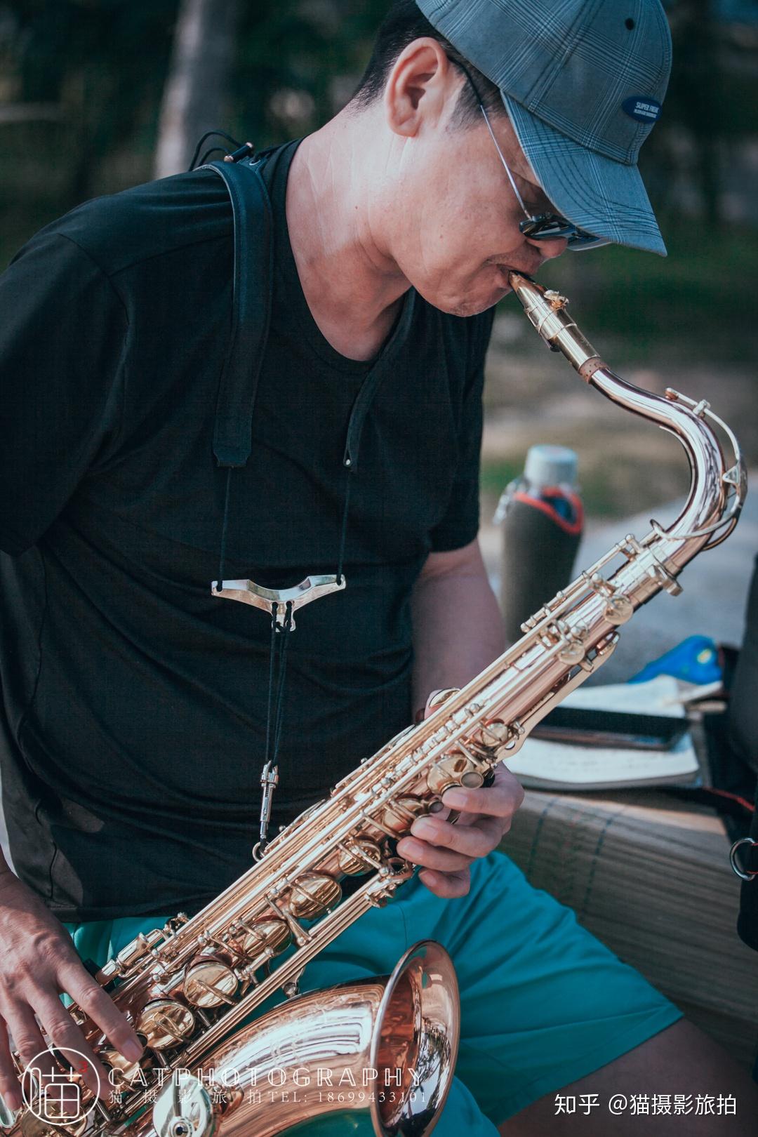 猫摄影┨三亚湾椰梦长廊吹号人