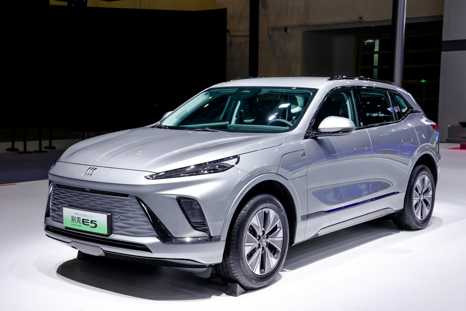 别克品牌"智电新生"闪耀北京车展:全新gl8陆尊phev正式上市&奥特能纯