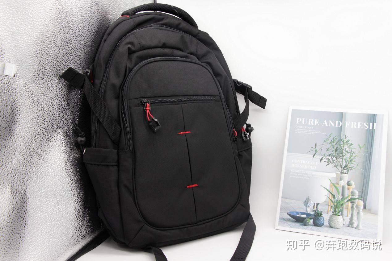 旅行包大容量双肩背包推荐 v2-078d97fec5378bfb61f217c1e2296e80_r.jpg