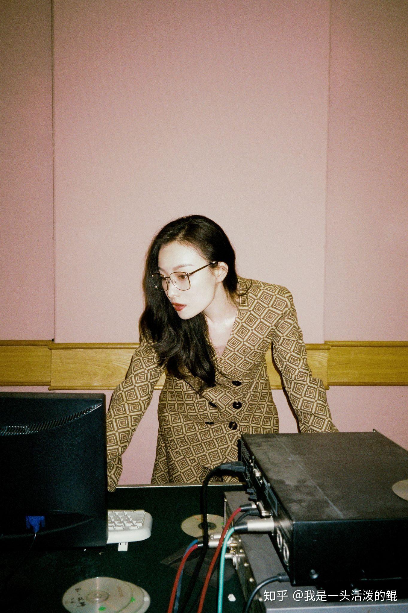 你觉得倪妮的哪些照片特别好看? - 知乎